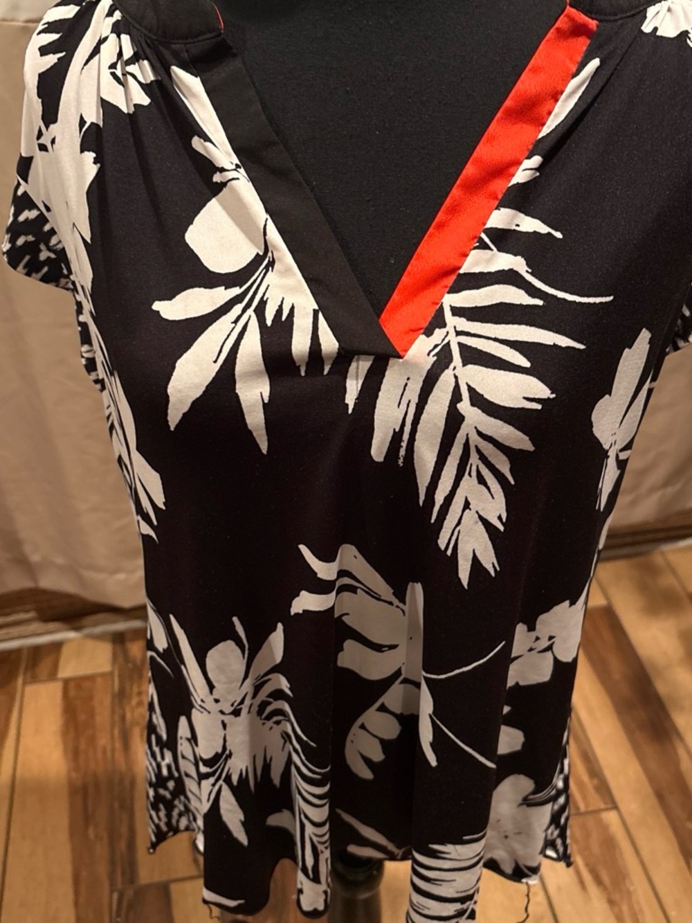 PerSeption Concept Black and White Palm-Print Swim Coverup with Red Trim